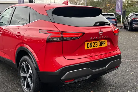 DN23OHR Nissan Qashqai 1.3 DIG-T MHEV N-Connecta XTRON Euro 6 (s/s) 5dr Thumbnail #8