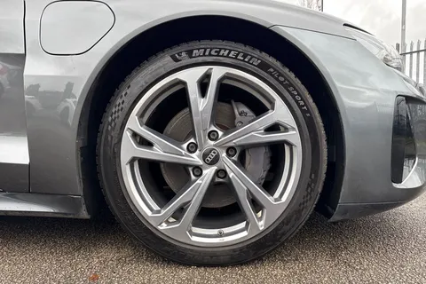 NJ72HHP Audi e-tron GT GT quattro Thumbnail #10