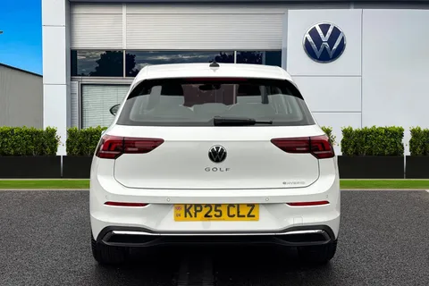 KP25CLZ Volkswagen Golf 1.5 TSI 204 Style eHybrid 5dr DSG Thumbnail #5