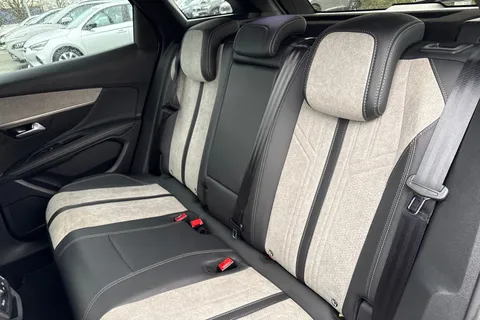 13 of 66 for PEUGEOT 3008 1.6 13.2kWh GT e-EAT Euro 6 (s/s) 5dr