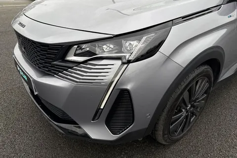 26 of 66 for PEUGEOT 3008 1.6 13.2kWh GT e-EAT Euro 6 (s/s) 5dr