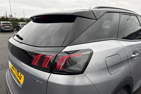 31 of 66 for PEUGEOT 3008 1.6 13.2kWh GT e-EAT Euro 6 (s/s) 5dr