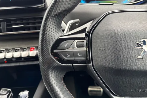 38 of 66 for PEUGEOT 3008 1.6 13.2kWh GT e-EAT Euro 6 (s/s) 5dr