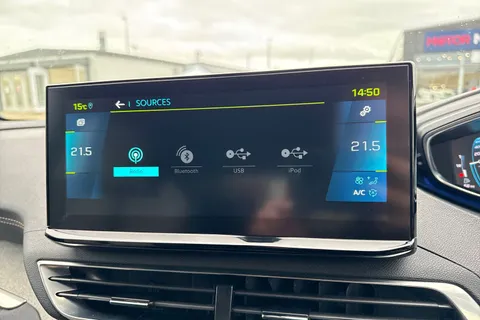 46 of 66 for PEUGEOT 3008 1.6 13.2kWh GT e-EAT Euro 6 (s/s) 5dr