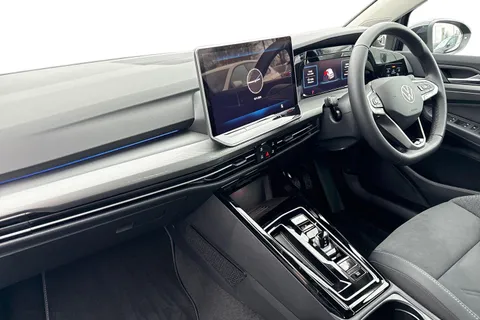 DA25PKX Volkswagen Golf 1.5 TSI 204 Style eHybrid 5dr DSG Thumbnail #9