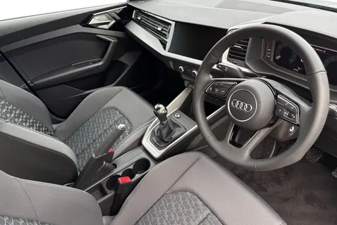 Audi A1 1.0 TFSI 25 Sport Sportback Euro 6 (s/s) 5dr Thumbnail #14