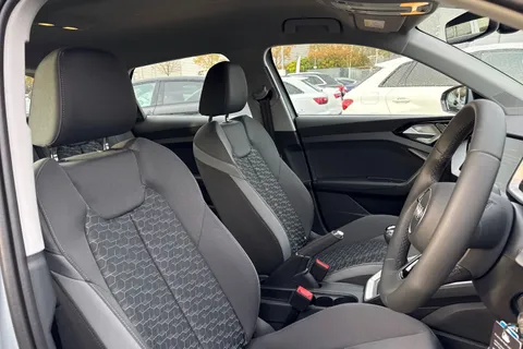 Audi A1 1.0 TFSI 25 Sport Sportback Euro 6 (s/s) 5dr Thumbnail #42