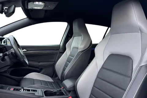 PL22ZRF Volkswagen Golf 1.4 TSI GTE 5dr DSG ⭐Vienna Leather, Dynamic Chassis, Rear Camera⭐ Thumbnail #17