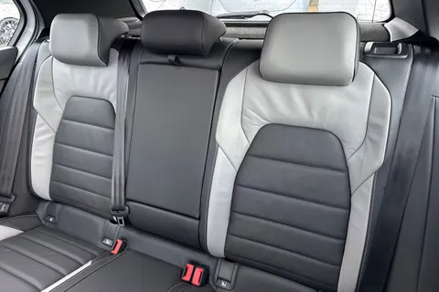 PL22ZRF Volkswagen Golf 1.4 TSI GTE 5dr DSG ⭐Vienna Leather, Dynamic Chassis, Rear Camera⭐ Thumbnail #20