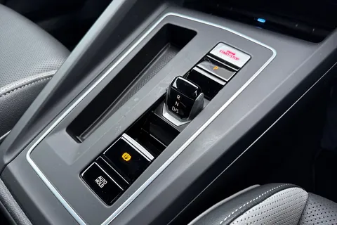 PL22ZRF Volkswagen Golf 1.4 TSI GTE 5dr DSG ⭐Vienna Leather, Dynamic Chassis, Rear Camera⭐ Thumbnail #24