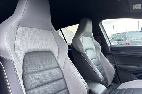 PL22ZRF Volkswagen Golf 1.4 TSI GTE 5dr DSG ⭐Vienna Leather, Dynamic Chassis, Rear Camera⭐ Thumbnail #25