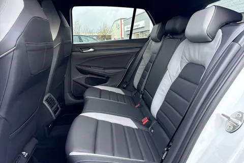 PL22ZRF Volkswagen Golf 1.4 TSI GTE 5dr DSG ⭐Vienna Leather, Dynamic Chassis, Rear Camera⭐ Thumbnail #33