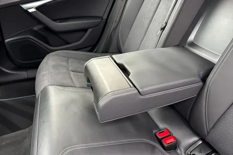 HJ24OAC Audi A6 Avant Avant S line 40 TFSI  204 PS S tronic Thumbnail #38