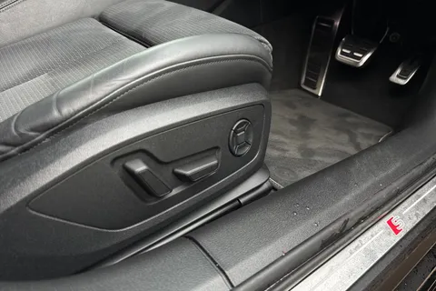 HJ24OAC Audi A6 Avant Avant S line 40 TFSI  204 PS S tronic Thumbnail #47