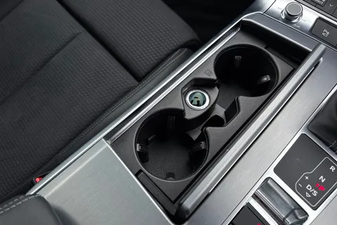 HJ24OAC Audi A6 Avant Avant S line 40 TFSI  204 PS S tronic Thumbnail #60