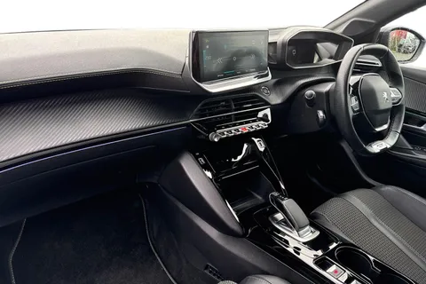 SH71DDL PEUGEOT e-208 50kWh GT Auto 5dr Thumbnail #9
