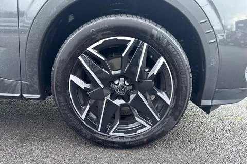 KS74FYX PEUGEOT 3008 1.2 HYBRID GT e-DSC6 Euro 6 (s/s) 5dr Thumbnail #7