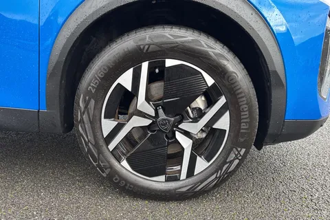 6 of 66 for PEUGEOT e-2008 50kWh Allure Auto 5dr (7kW Charger)