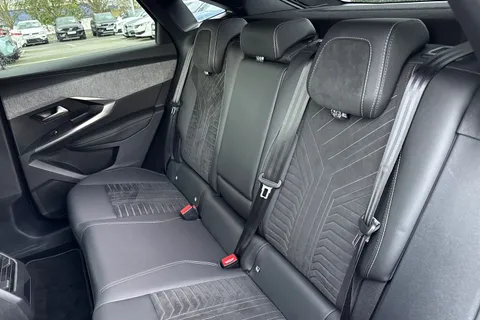 KS74FYX PEUGEOT 3008 1.2 HYBRID GT e-DSC6 Euro 6 (s/s) 5dr Thumbnail #14