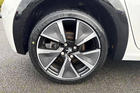 SH71DDL PEUGEOT e-208 50kWh GT Auto 5dr Thumbnail #22