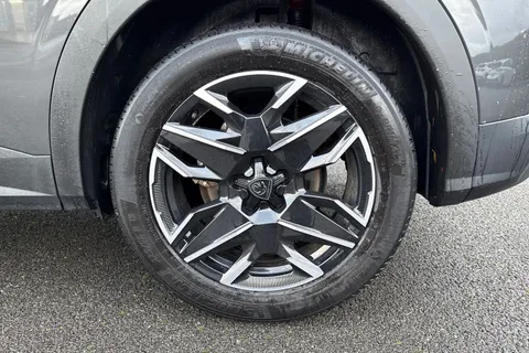 KS74FYX PEUGEOT 3008 1.2 HYBRID GT e-DSC6 Euro 6 (s/s) 5dr Thumbnail #23