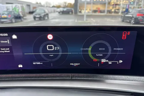KS74FYX PEUGEOT 3008 1.2 HYBRID GT e-DSC6 Euro 6 (s/s) 5dr Thumbnail #38