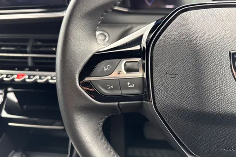 38 of 66 for PEUGEOT e-2008 50kWh Allure Auto 5dr (7kW Charger)