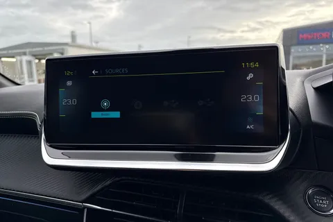 SH71DDL PEUGEOT e-208 50kWh GT Auto 5dr Thumbnail #47