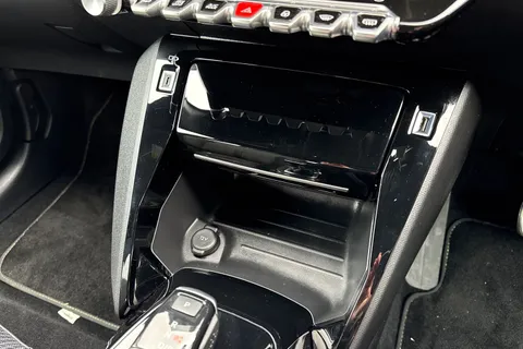 SH71DDL PEUGEOT e-208 50kWh GT Auto 5dr Thumbnail #58