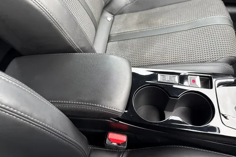 SH71DDL PEUGEOT e-208 50kWh GT Auto 5dr Thumbnail #60