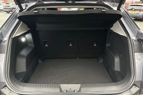 DG75RKN Omoda                     5 1.6 TGDI Noble DCT Euro 6 (s/s) 5dr Thumbnail #8