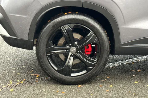 DG75RKN Omoda                     5 1.6 TGDI Noble DCT Euro 6 (s/s) 5dr Thumbnail #12