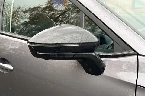 DG75RKN Omoda                     5 1.6 TGDI Noble DCT Euro 6 (s/s) 5dr Thumbnail #28