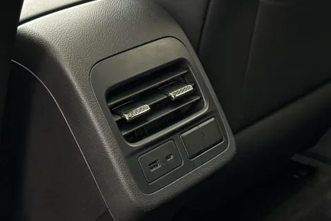 DG75RKN Omoda                     5 1.6 TGDI Noble DCT Euro 6 (s/s) 5dr Thumbnail #38