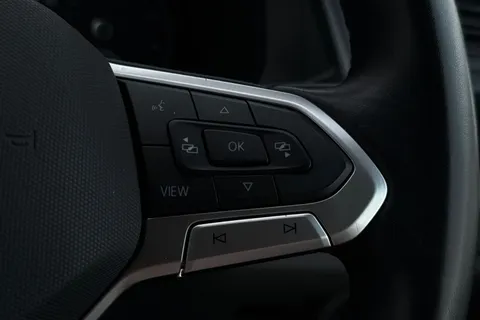 DG74EAO Volkswagen Transporter 2.0 TDI 110 Highline Van Thumbnail #38