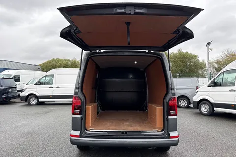 DG74EWZ Volkswagen Transporter 2.0 TDI 110 Highline Van Thumbnail #7
