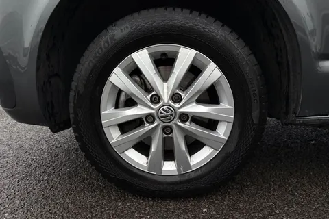 DG74EWZ Volkswagen Transporter 2.0 TDI 110 Highline Van Thumbnail #13