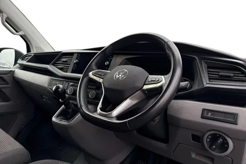 DG74EWZ Volkswagen Transporter 2.0 TDI 110 Highline Van Thumbnail #14