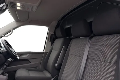 DG74EWZ Volkswagen Transporter 2.0 TDI 110 Highline Van Thumbnail #16