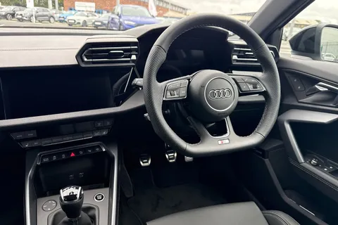  Audi A3 1.5 TFSI 35 Black Edition Sportback Euro 6 (s/s) 5dr Thumbnail #18