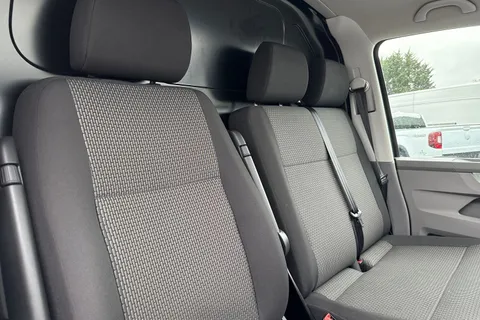 DG74EWZ Volkswagen Transporter 2.0 TDI 110 Highline Van Thumbnail #24