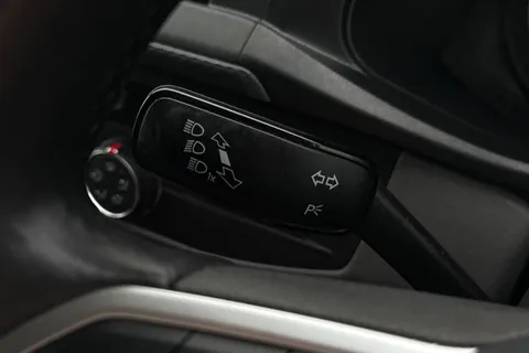 DG74EWZ Volkswagen Transporter 2.0 TDI 110 Highline Van Thumbnail #40