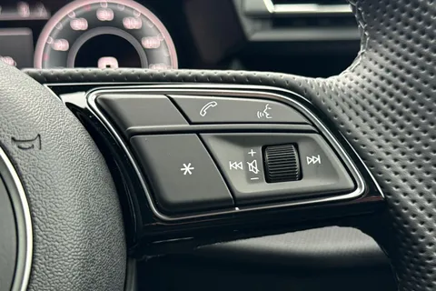  Audi A3 1.5 TFSI 35 Black Edition Sportback Euro 6 (s/s) 5dr Thumbnail #38