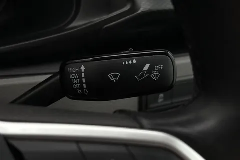 DG74EWZ Volkswagen Transporter 2.0 TDI 110 Highline Van Thumbnail #43