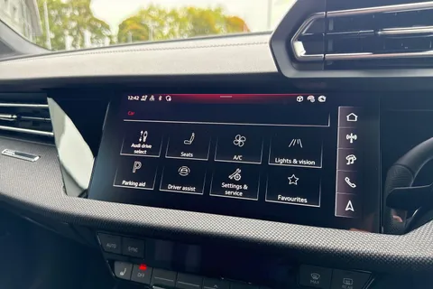  Audi A3 1.5 TFSI 35 Black Edition Sportback Euro 6 (s/s) 5dr Thumbnail #52