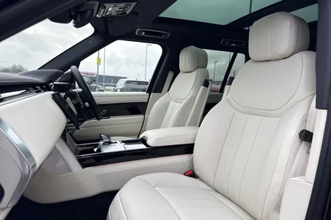 Land Rover Range Rover 3.0 D300 MHEV Edition Auto 4WD Euro 6 (s/s) 5dr Thumbnail #12