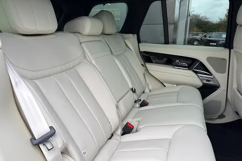 Land Rover Range Rover 3.0 D300 MHEV Edition Auto 4WD Euro 6 (s/s) 5dr Thumbnail #13