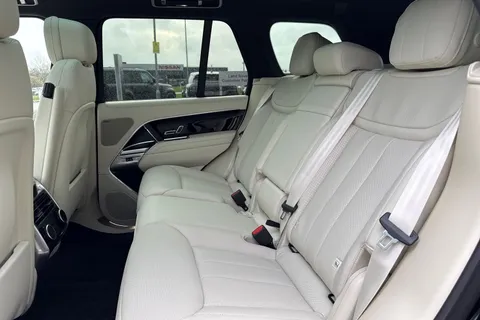 Land Rover Range Rover 3.0 D300 MHEV Edition Auto 4WD Euro 6 (s/s) 5dr Thumbnail #14