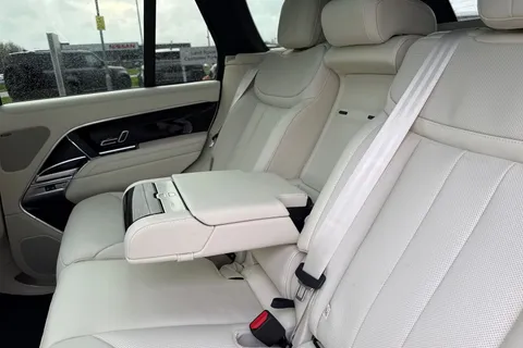 Land Rover Range Rover 3.0 D300 MHEV Edition Auto 4WD Euro 6 (s/s) 5dr Thumbnail #27