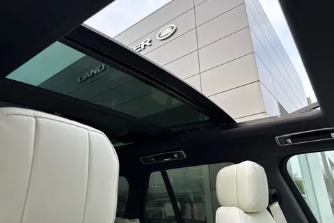 Land Rover Range Rover 3.0 D300 MHEV Edition Auto 4WD Euro 6 (s/s) 5dr Thumbnail #31